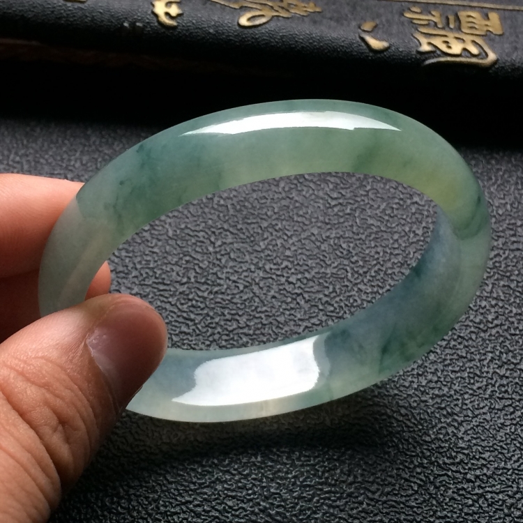 （超值推荐）冰种飘花贵妃手镯（55mm-46.5mm）