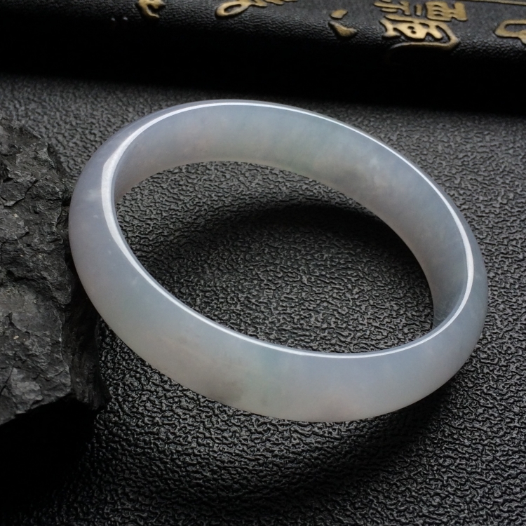 （超值推荐）糯冰种淡紫罗兰贵妃镯（56mm-50.9mm）