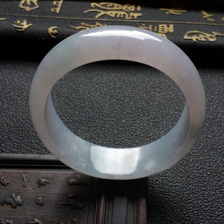 （超值推荐）糯冰种淡紫罗兰贵妃镯（56.8mm-50mm）