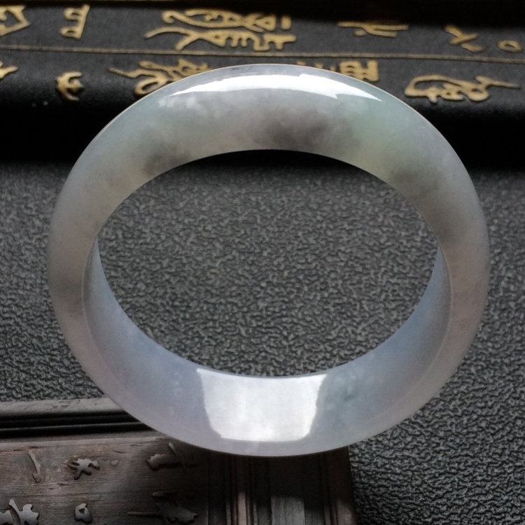 （超值推荐）糯冰种淡紫罗兰贵妃镯（56.8mm-50mm）
