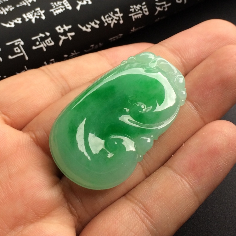 （超值推荐）糯冰种飘翠如意挂件