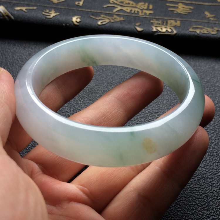 （超值推荐）糯冰种飘花手镯（57.5mm）