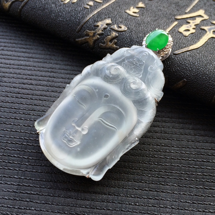 (超值推荐)冰种淡晴水镶白金钻石观音头胸坠