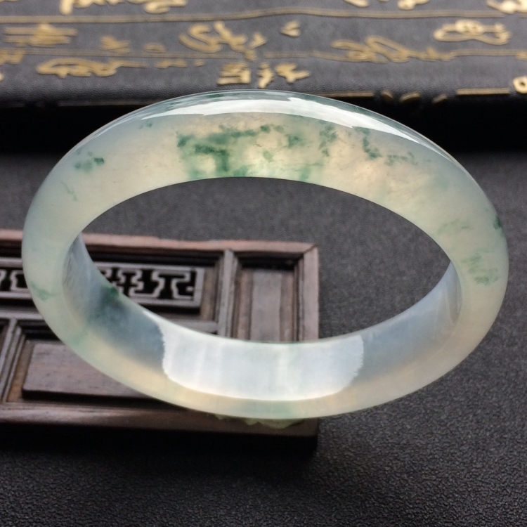 （超值推荐）冰种飘花贵妃手镯（57.5mm-49.1mm）