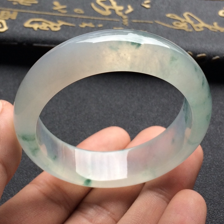（超值推荐）冰种飘花贵妃手镯（57.5mm-49.1mm）