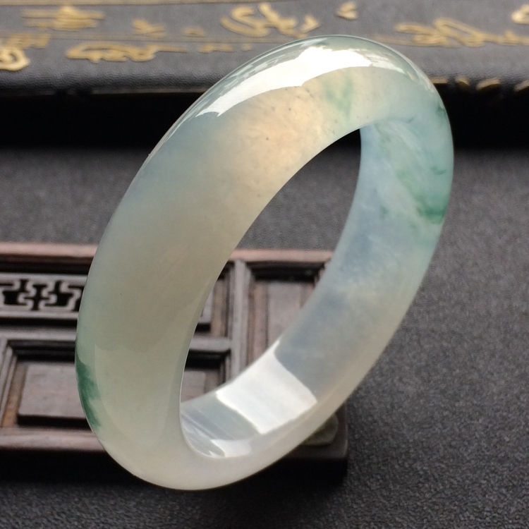 （超值推荐）冰种飘花贵妃手镯（55.1mm-49.2mm）