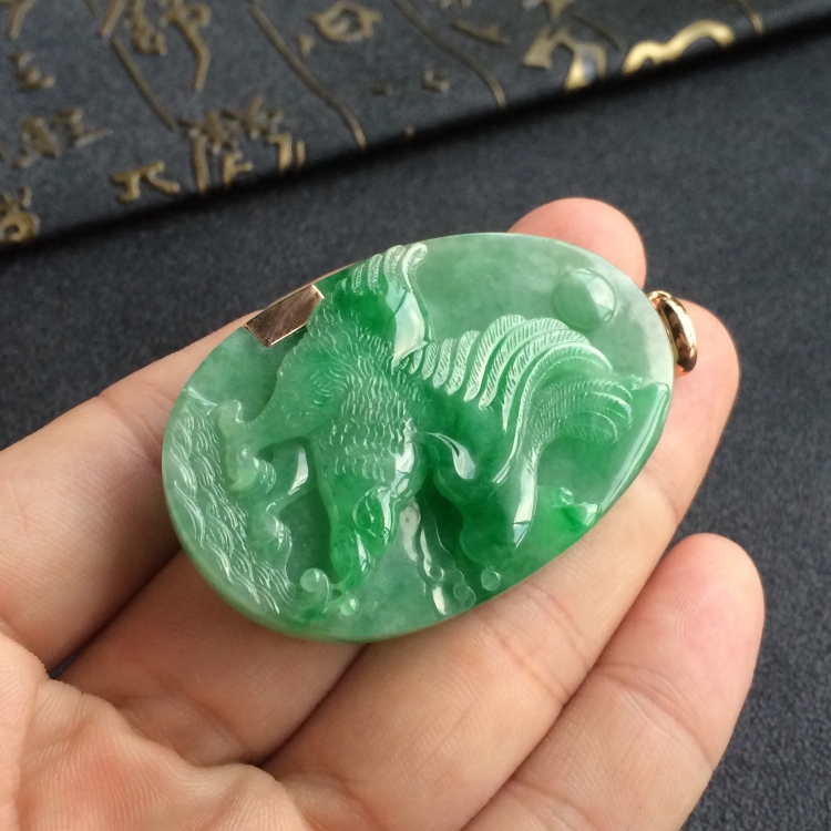 (超值推荐)糯冰种飘翠大展宏图挂件