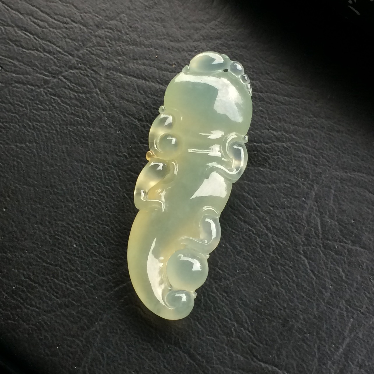 （超值推荐）冰种淡黄翡人生如意挂件