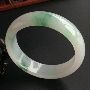 (超值推荐)糯冰种飘花手镯(57.8mm)