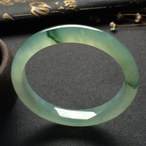（超值推荐）冰种飘花手镯（58.1mm）
