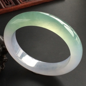 (超值推荐)冰种晴水手镯(55.5mm)