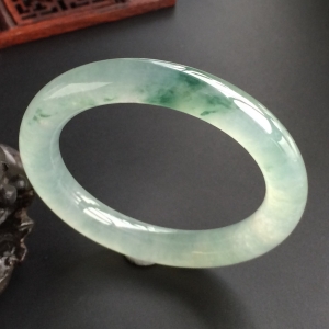 (超值推荐)冰种飘花圆条手镯(56mm)