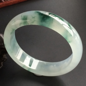 (超值推荐)冰种飘花手镯(58.3mm)