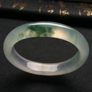 （超值推荐）冰种飘花贵妃镯（54mm-47.5mm）