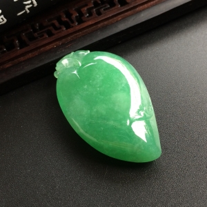 （超值推荐）糯冰种豆色福瓜挂件