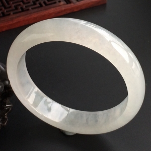 (超值推荐)冰种白色手镯(57.4mm)