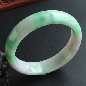 (超值推荐)糯冰种飘翠手镯(57mm)