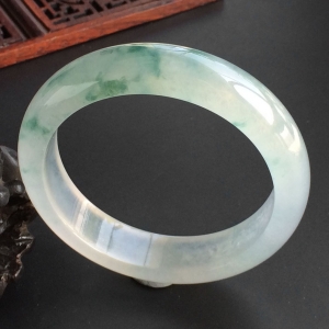(超值推荐)冰种飘花手镯(55.5mm)