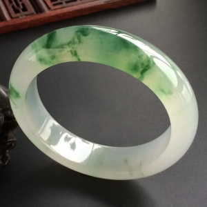 (超值推荐)冰种飘花手镯(56.4mm)