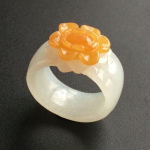(超值推荐)糯冰种黄翡指环