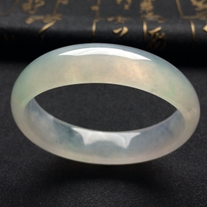 （超值推荐）冰种淡晴水贵妃镯（54.5mm-48.4mm）