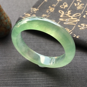 (超值推荐)冰种绿晴水手镯(57.2mm)