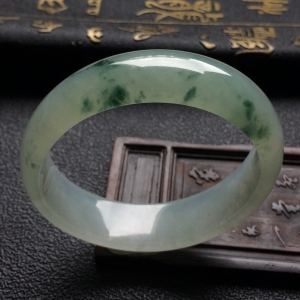 （超值推荐）冰种飘花贵妃手镯（54.1mm-47mm）