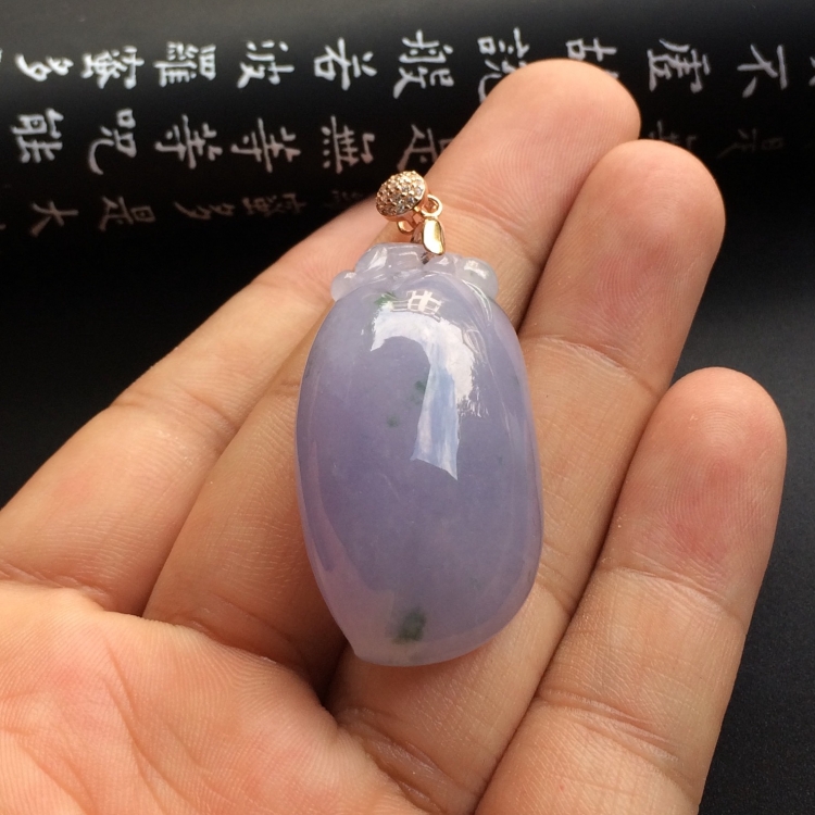 （超值推荐）糯冰种紫罗兰福瓜挂件