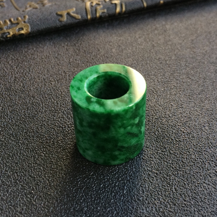 (超值推荐)糯冰种深绿路路通挂件