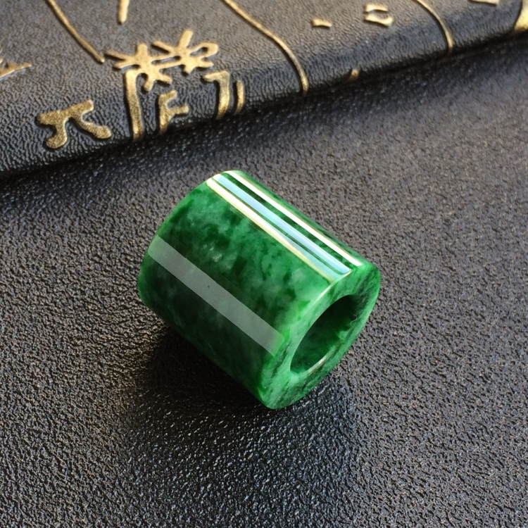 (超值推荐)糯冰种深绿路路通挂件