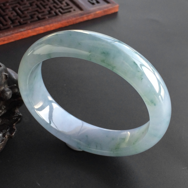 (超值推荐)糯冰种紫罗兰飘花贵妃镯(58.3mm-51.3mm)