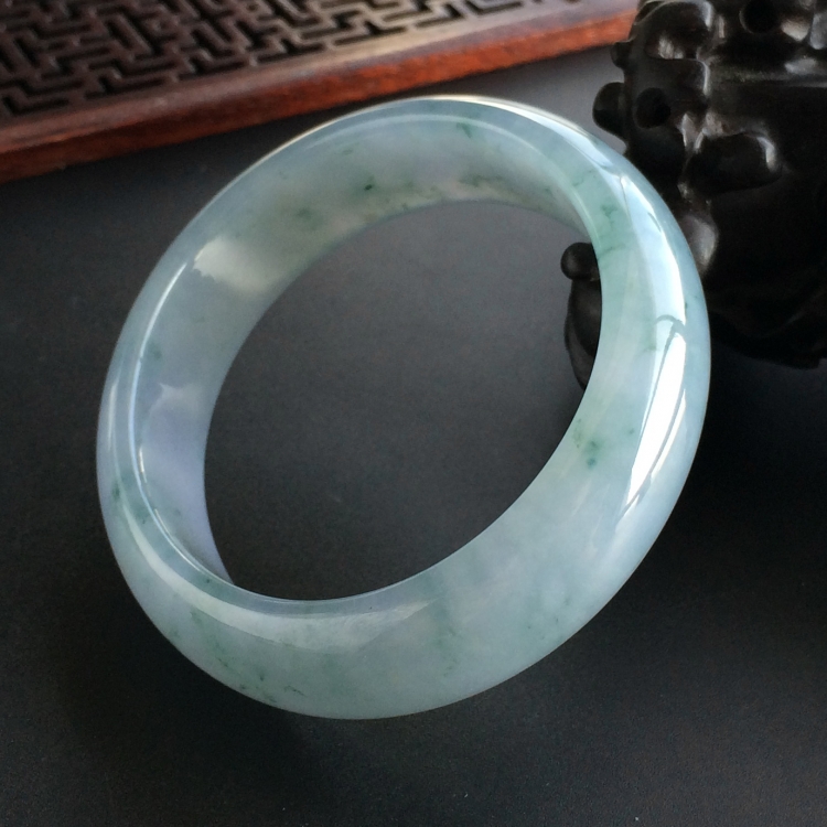 (超值推荐)糯冰种紫罗兰飘花贵妃镯(58.3mm-51.3mm)