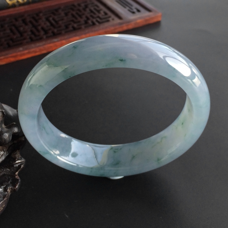(超值推荐)糯冰种紫罗兰飘花贵妃镯(58.3mm-51.3mm)