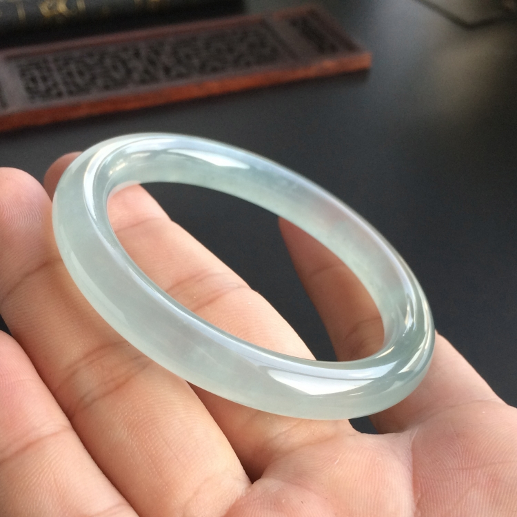 (超值推荐)冰种晴水圆条手镯(52.3mm)