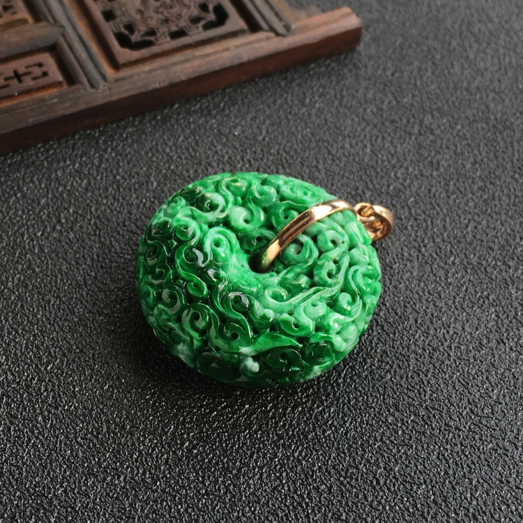 (超值推荐)糯冰种浓绿仿古平安扣挂件(金扣)