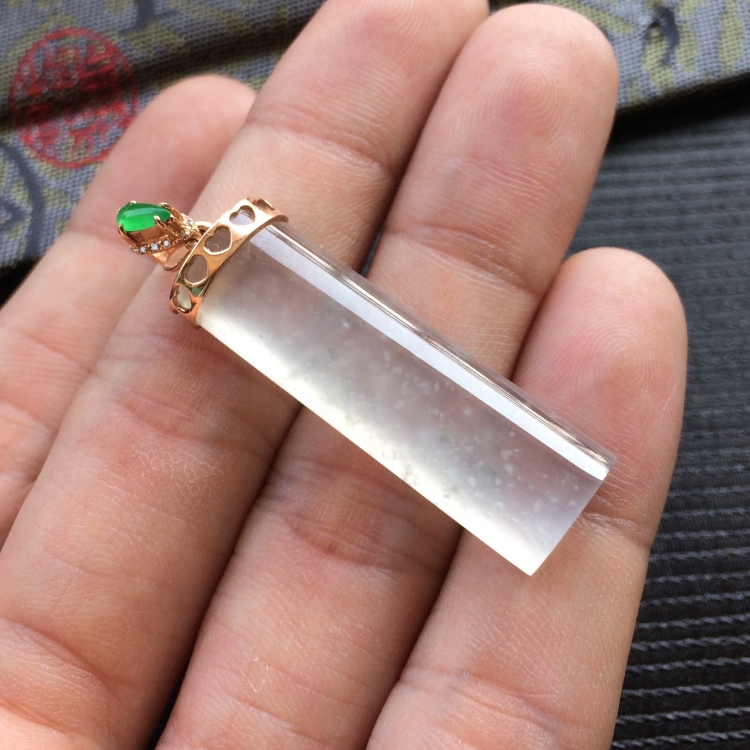 (超值推荐)冰种淡晴水镶玫瑰金钻石平安柱胸坠
