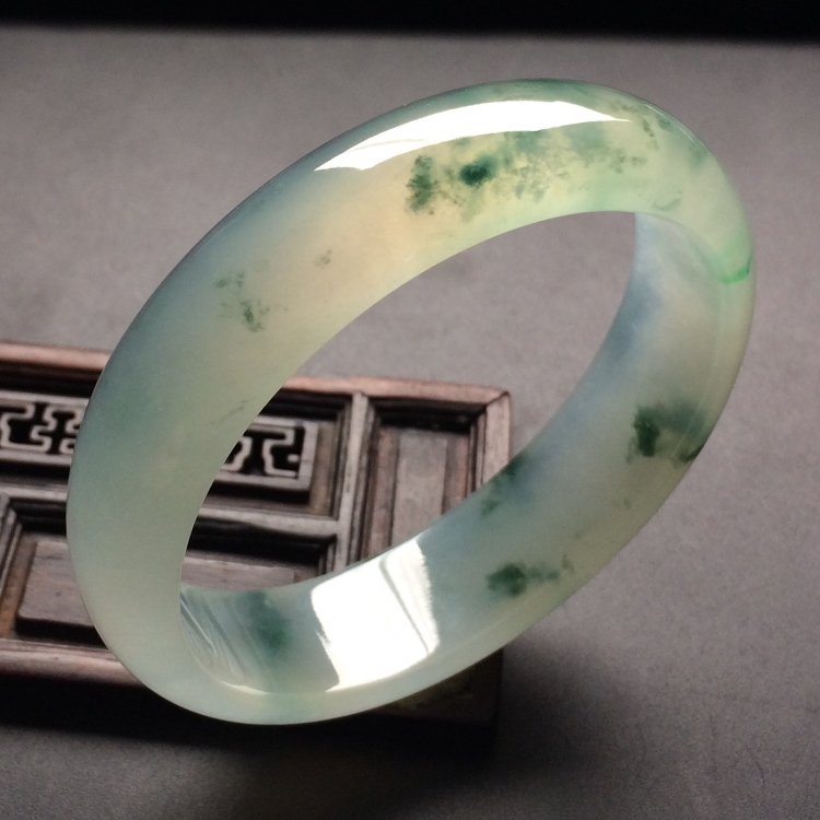 （超值推荐）冰种飘花贵妃手镯（57.6mm-51.8mm）