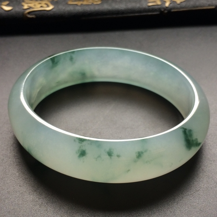 （超值推荐）冰种飘花贵妃手镯（57.6mm-51.8mm）
