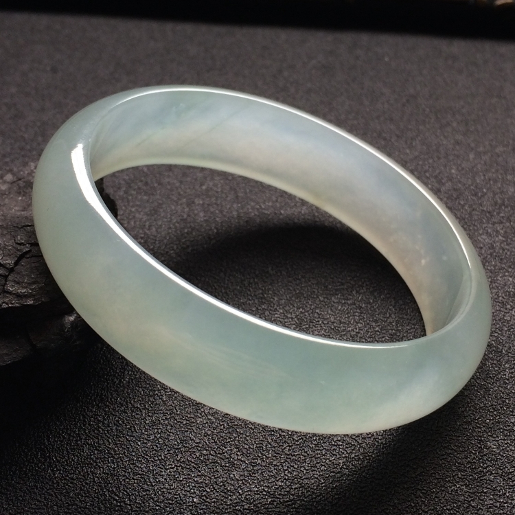 （超值推荐）冰种淡晴水贵妃手镯（56.8mm-50.9mm）