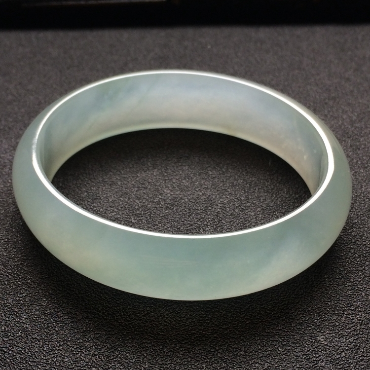 （超值推荐）冰种淡晴水贵妃手镯（56.8mm-50.9mm）