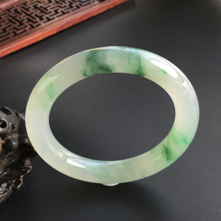 (超值推荐)冰种飘花圆条手镯(56.4mm)