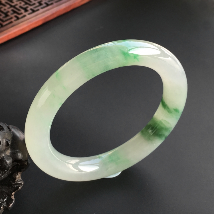 (超值推荐)冰种飘花圆条手镯(56.4mm)