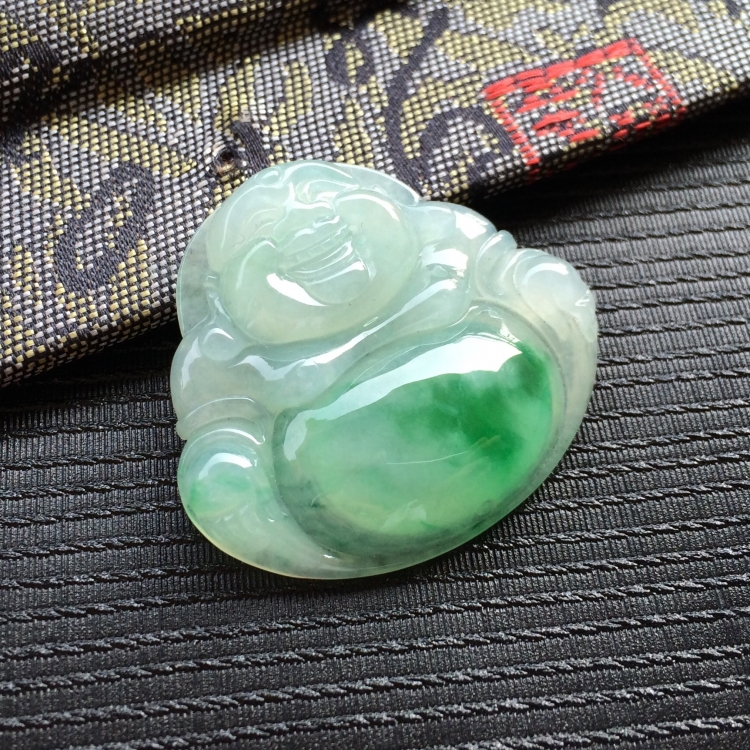 (超值推荐)糯冰种飘翠玉佛挂件