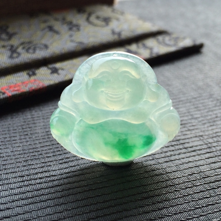 (超值推荐)糯冰种飘翠玉佛挂件