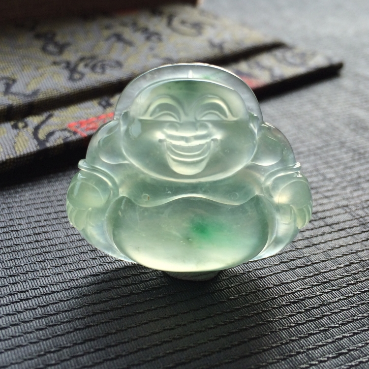 (超值推荐)冰种飘绿花玉佛挂件