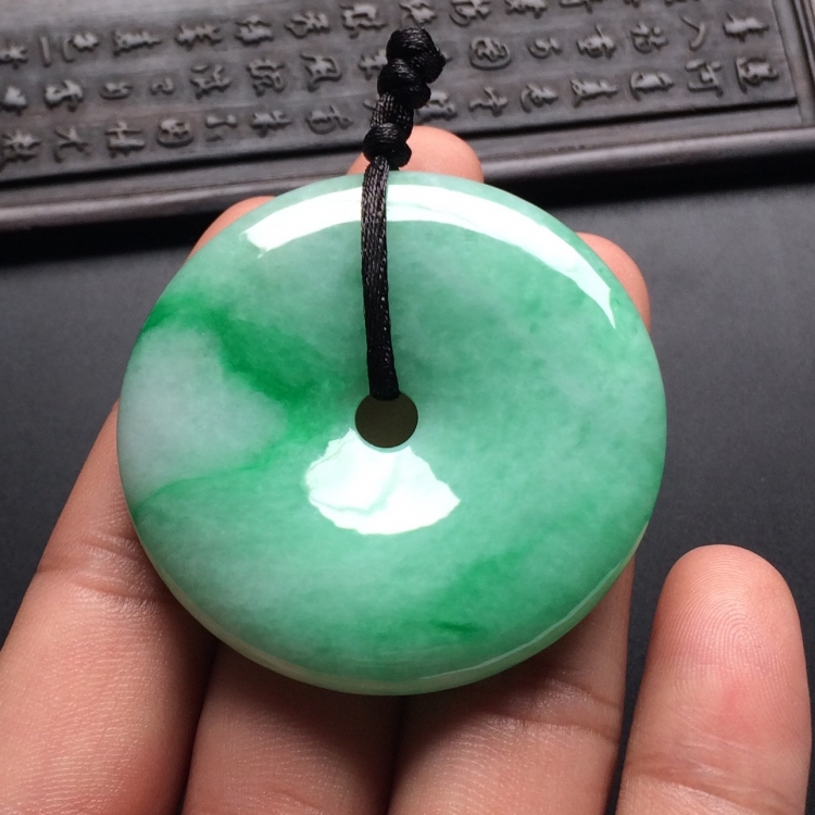 （超值推荐）糯冰种飘翠平安扣挂件
