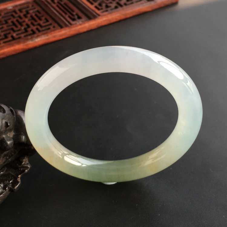 (超值推荐)冰种晴水黄翡圆条手镯(53.8mm)