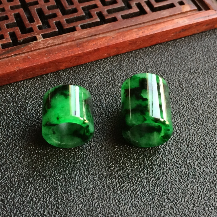 (超值推荐)糯冰种廯加绿路路通挂件(单价)