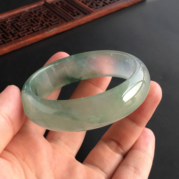 (超值推荐)冰种飘花贵妃镯(55mm-47.8mm)