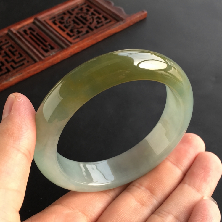 (超值推荐)糯冰种晴水褐黄翡手镯(57.5mm)